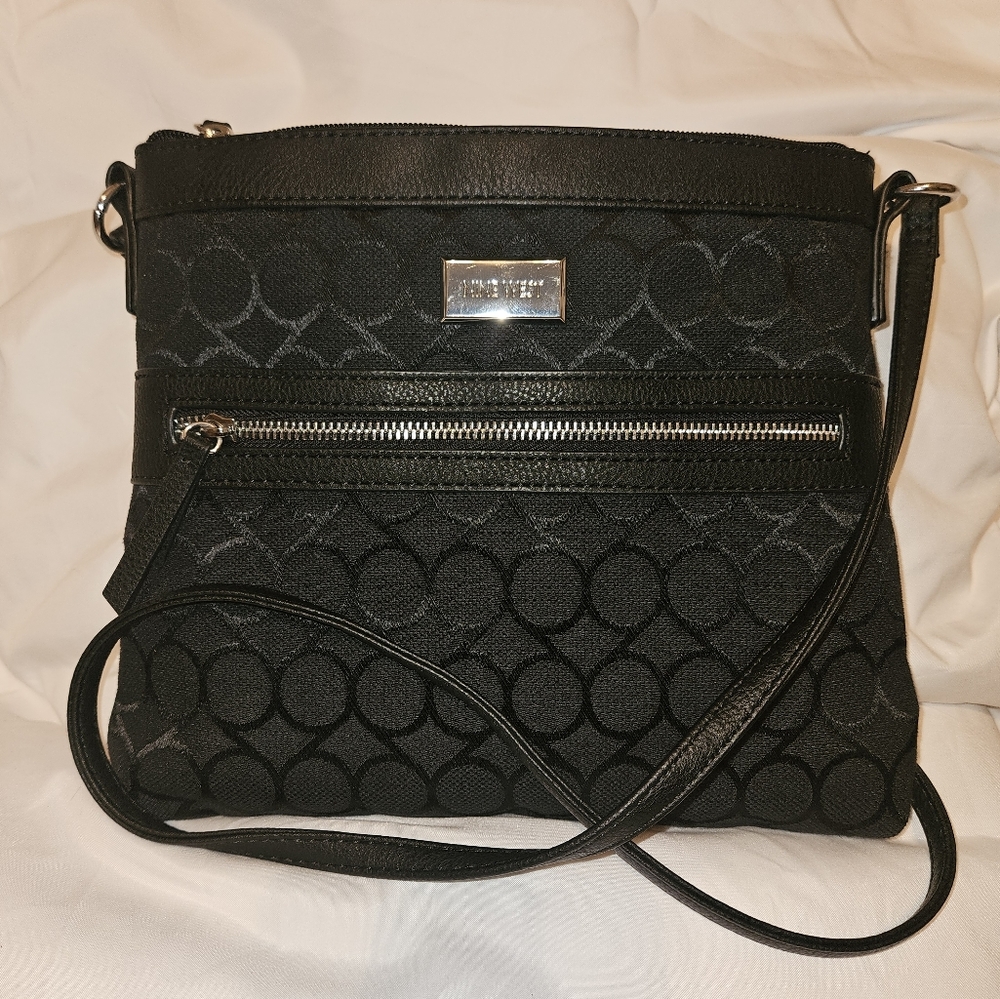 Nine West Coralia Sure Springs Crossbody Handbag Purse Bag Black